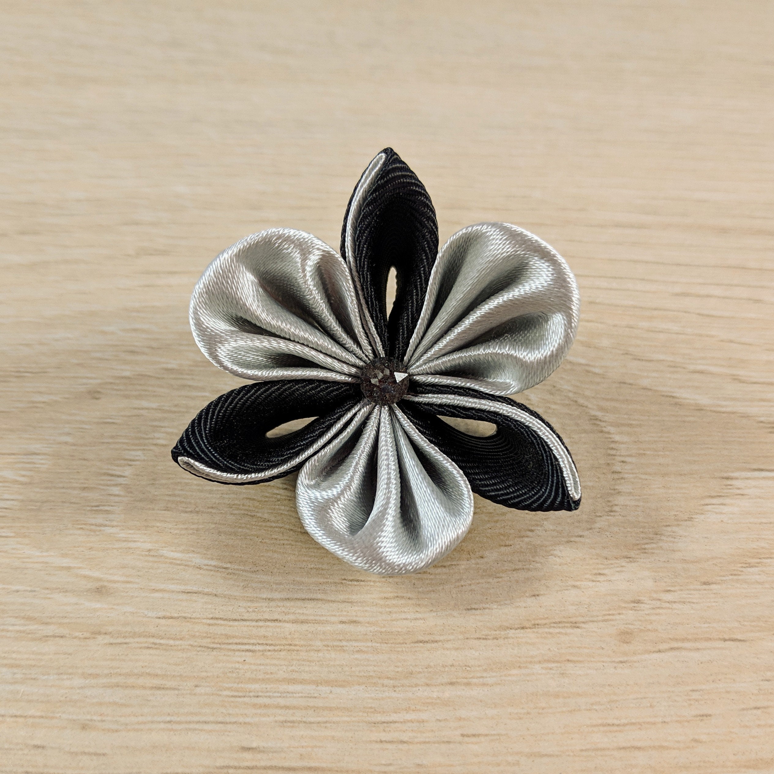 Black&Gray Kanzashi Flower Lapel Pin / Swarovski Silver Night Crystal/Lapel Pin/Lapel Flower/Mens Lapel Flower/Wedding Accessories/Brooch