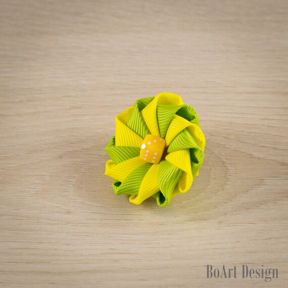 Revers Pingrüngelb Kanzashi Blume Am Revers Pingelb Würfel Perlerevers Blumeherren Revers Blumehochzeit Zubehör