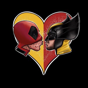 Puede incluir: Un superh&eacute;roe rojo y negro con m&aacute;scara besa a un superh&eacute;roe amarillo y negro con m&aacute;scara. Ambos est&aacute;n dentro de un coraz&oacute;n rojo y amarillo.