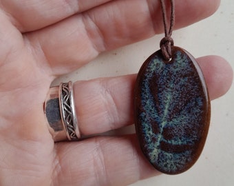 Diffuser pendant, leaf pendant, leaf necklace