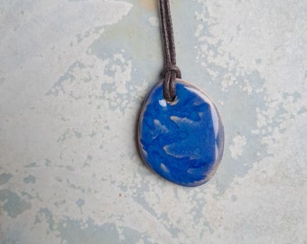 Blue leaf pendant, geranium diffuser pendant