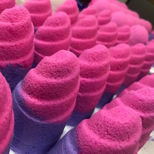 Unicorn Horn Bath Bomb - Toy Bath Bomb - Surprise Bath Bomb for Kids - Unicorn Bath Bomb - Unicorn Poop Bath Bomb - Kids Bath Bomb - Toy
