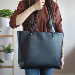 Black Leather Tote Bag With Zipper Etsy