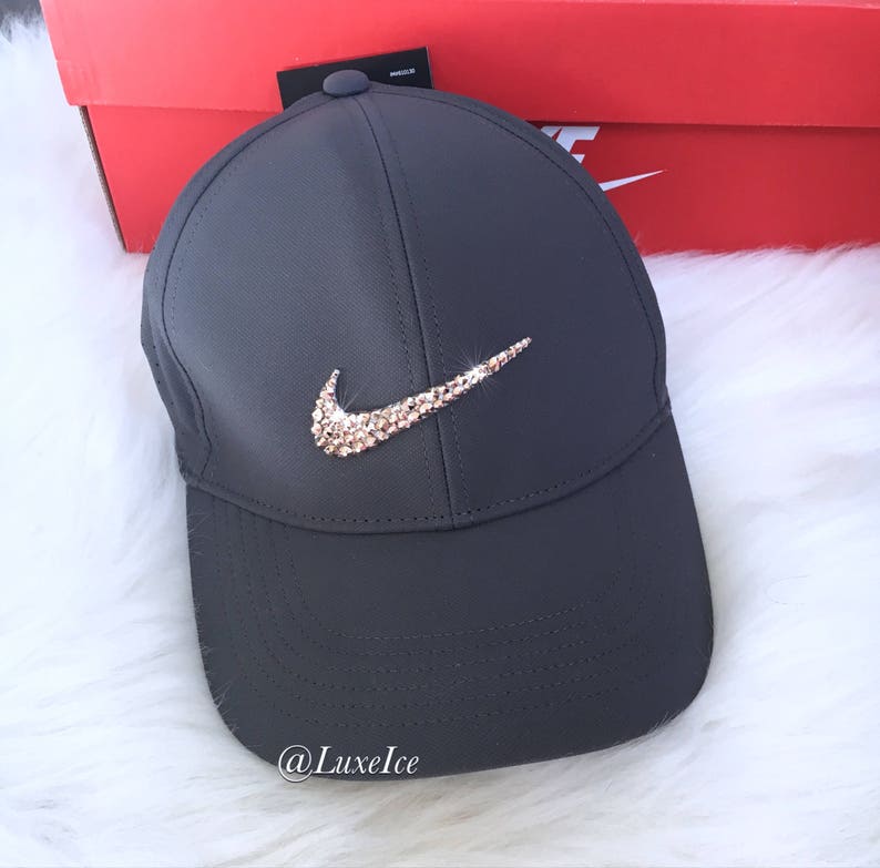 nike legacy 91 perforated adjustable golf hat