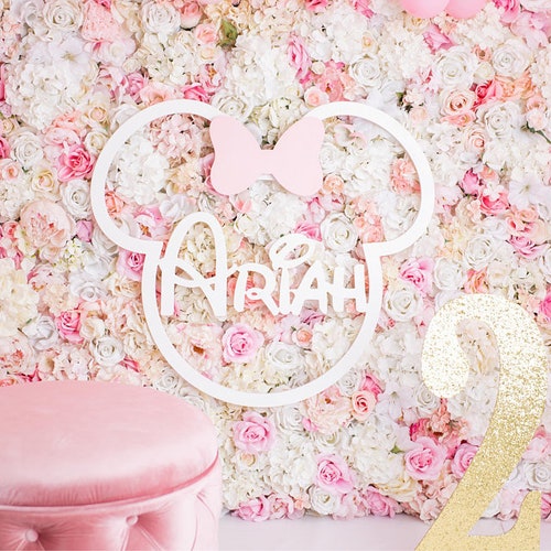 Decoración con silueta de Minnie Mouse de Disney, Minnie Mouse de madera con lazo, letrero de madera con nombre, letrero con nombre para niños, colgador de pared con nombre para puerta
