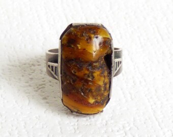 Antique sterling silver 875 ring with natural amber Baltic amber jewelry Vintage ring for woman Vintage jewelry Mother's ring Gift for Her