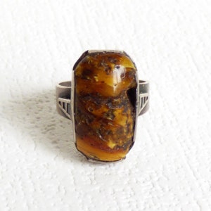 Antique sterling silver 875 ring with natural amber Baltic amber jewelry Vintage ring for woman Vintage jewelry Mother&#39;s ring Gift for Her