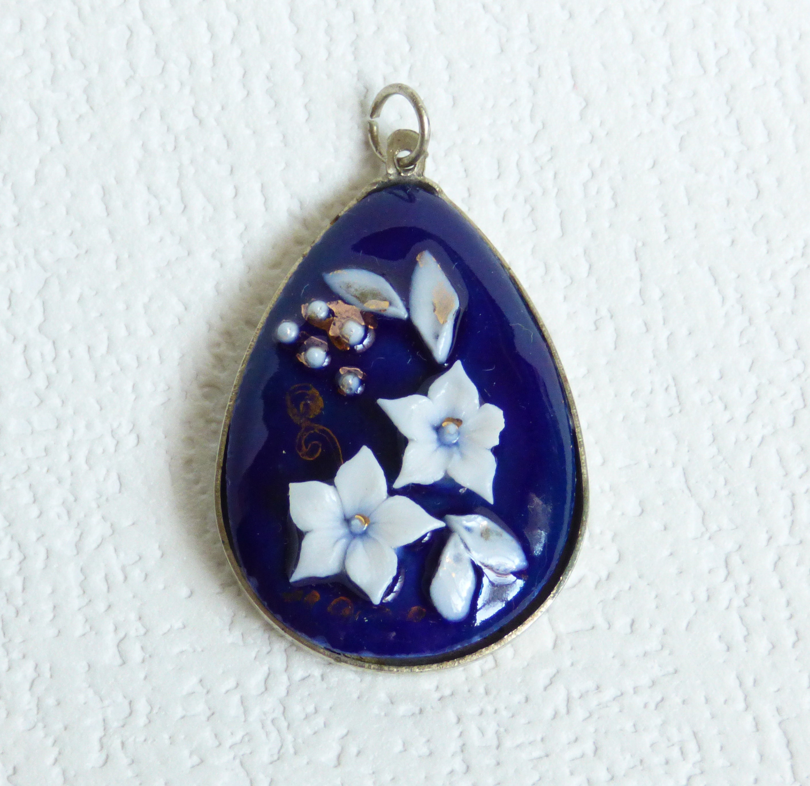 Pendentif Porcelaine 3 Fleurs bleuté rosé 40mm - Pendentifs Porcelaine