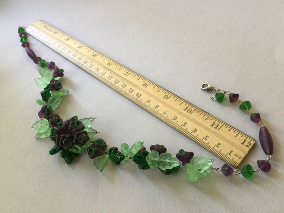 Green and Purple Art Glass Flower and Leaf Bib Ne… - image 9