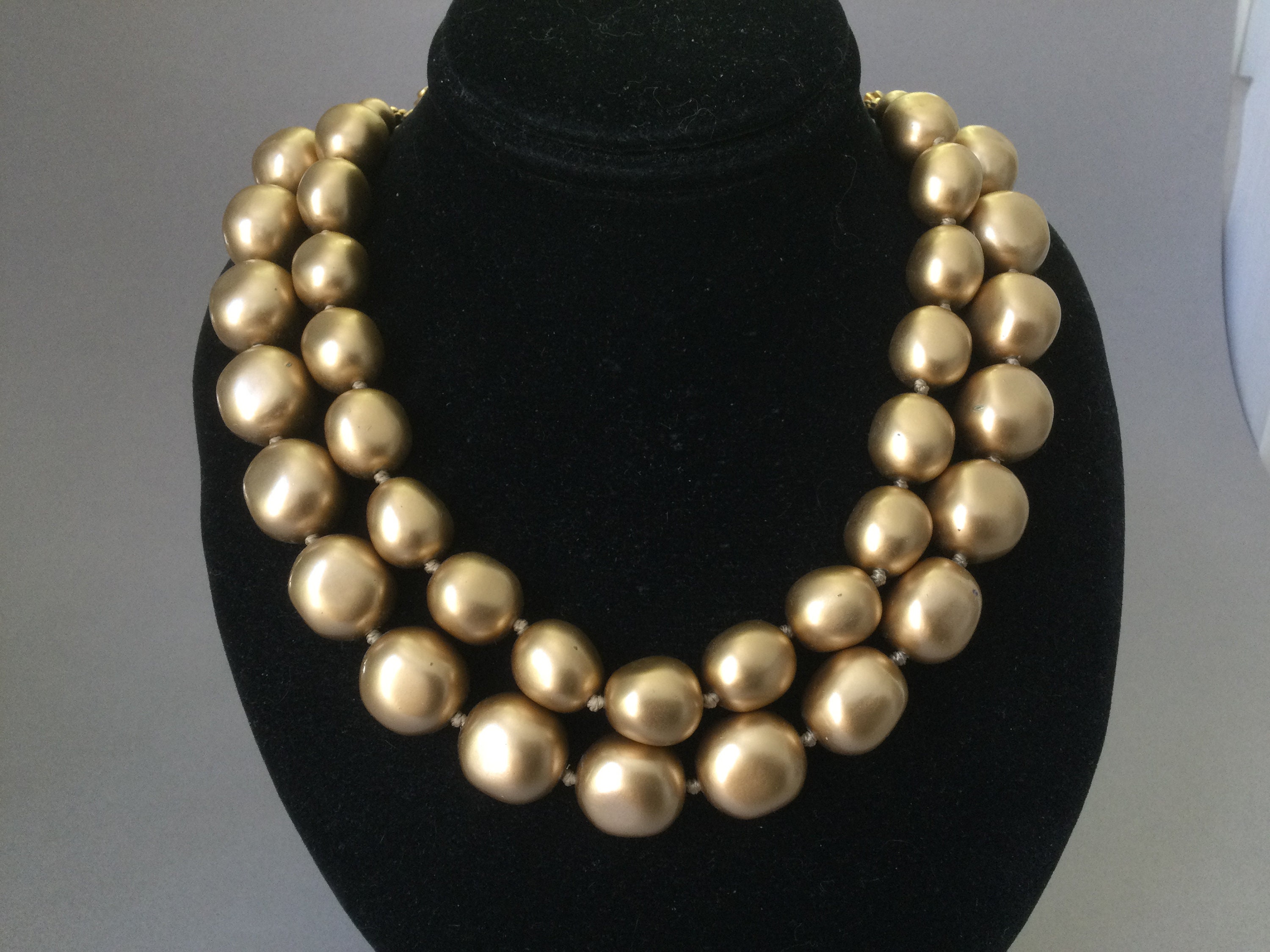 Carolee Chunky Faux Gold Pearl 