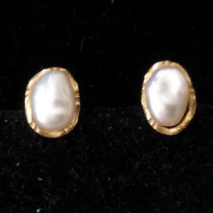 Baroque Pearl 14K/585 Gold Pierced Ear Studs