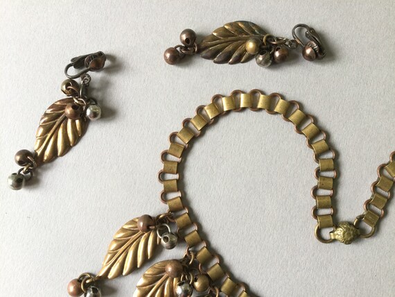 Art Deco Gilt Bronze Leaf Bib and Book Chain Neck… - image 4