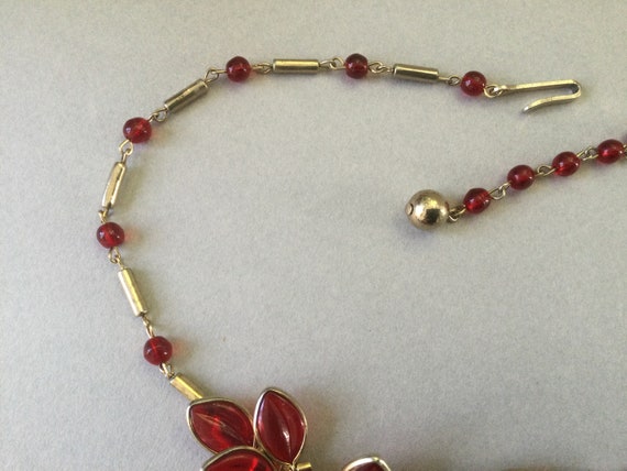 Red Gripoix Glass Flower Leaves and Bead Chain Ne… - image 4