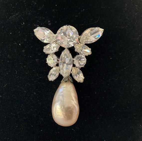 Regency Unsigned Silver Tone Clear Rhinestone Fau… - image 1