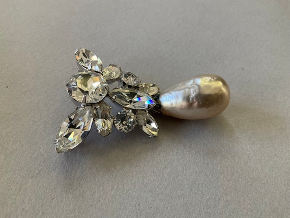 Regency Unsigned Silver Tone Clear Rhinestone Fau… - image 5