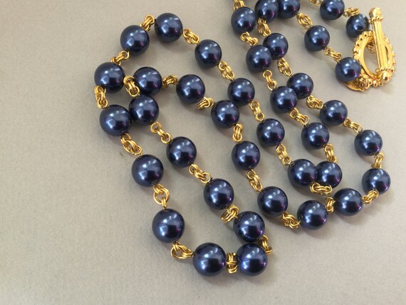 Joan Rivers Glass Pearl Midnight Blue Necklace - image 5