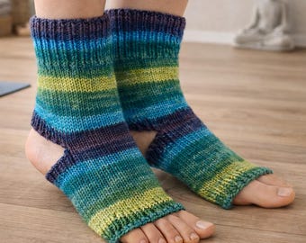 Yoga Socks Wool, Pilates socks Handmade, Grip Socks for Women, No Heel Socks Striped, Dance Socks, Toeless Socks Wool, Gift for Yoga Lover