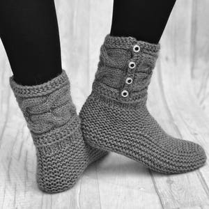 Ladies knitted 2025 slipper boots