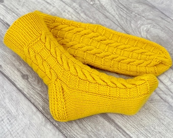 Custom gift socks, Handmade knitted socks