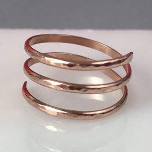 Rose gold ring | simple ring | delicate ring | stacking ring | hammered ring | textured ring | spiral ring | unique gift for her
