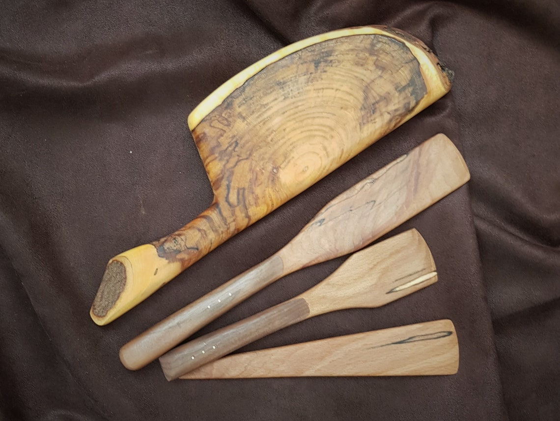 Einzigartige Küchenutensilien Set rustikale Holz untersetzer | Etsy