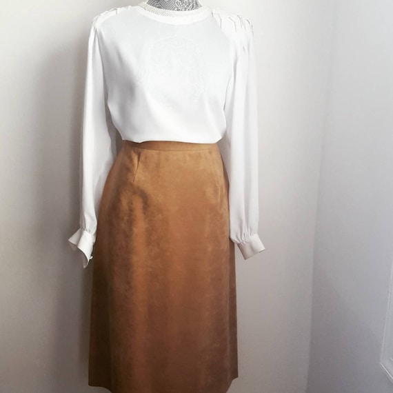 Retro ultra suede midi skirt. 70s vintage pencil s