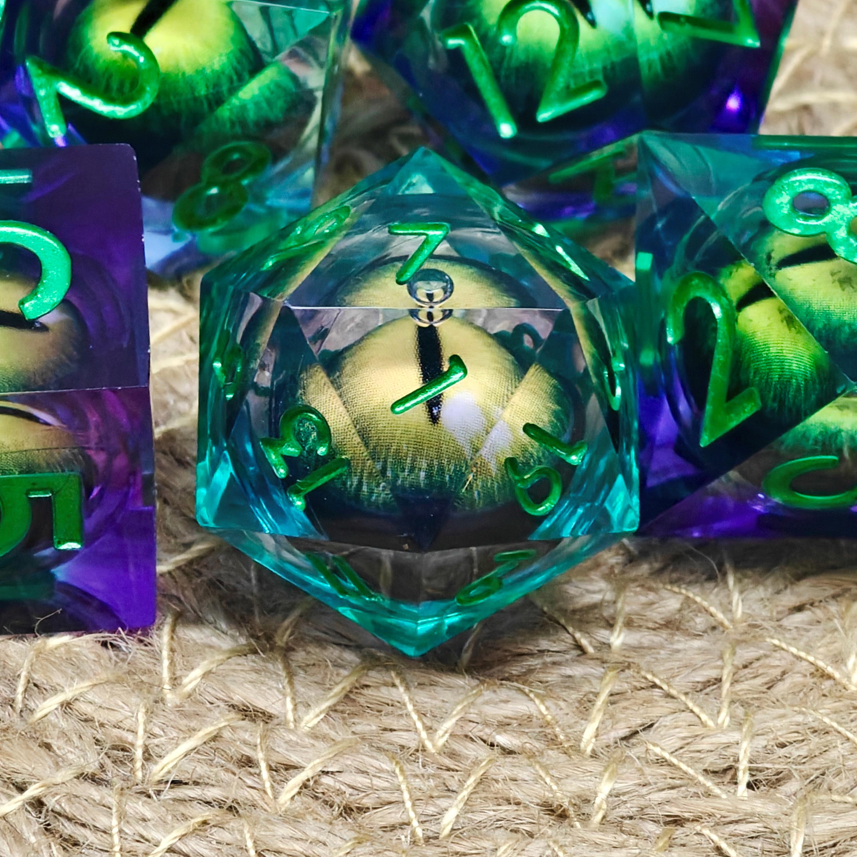 Green Dragon Eye Dice Liquid Core Dice Set, Handmade Sharp Edge Resin Dice for DnD, RPG, Tabletop Games, D20 Dice Set, DND Player Gift