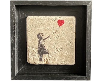 Banksy's Mädchen mit Ballon Design Stein Kunst Geschenk gerahmter Wand-Kunst-Stein Keramik Travertin - SMALL