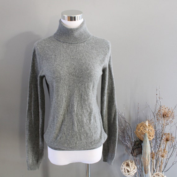 Vintage 100 Cashmere Sweater Grey Soft Sweater Slim Fit Turtle