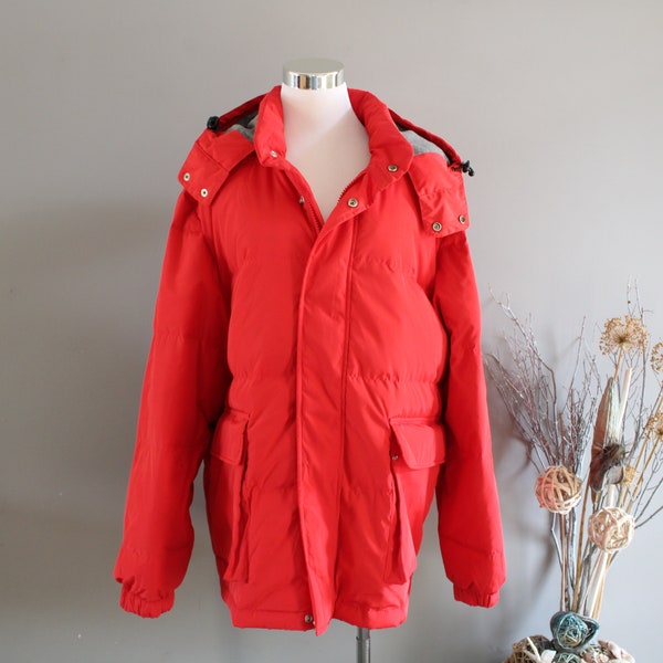 Vintage Down Filled Puffer Jacket Red Down Parka Ski Jacket Sport Hooded Jacket Deadstock Size L O224A