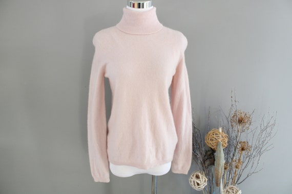 Pale pink cashmere sweater sale