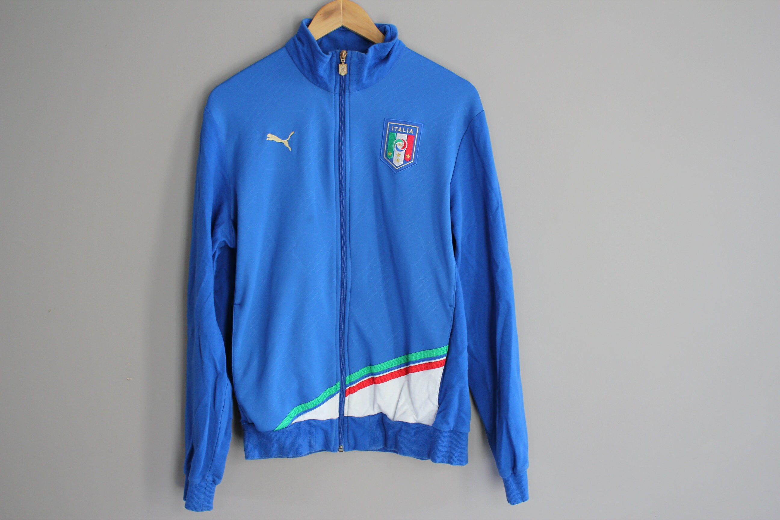 puma blue sweat jacket