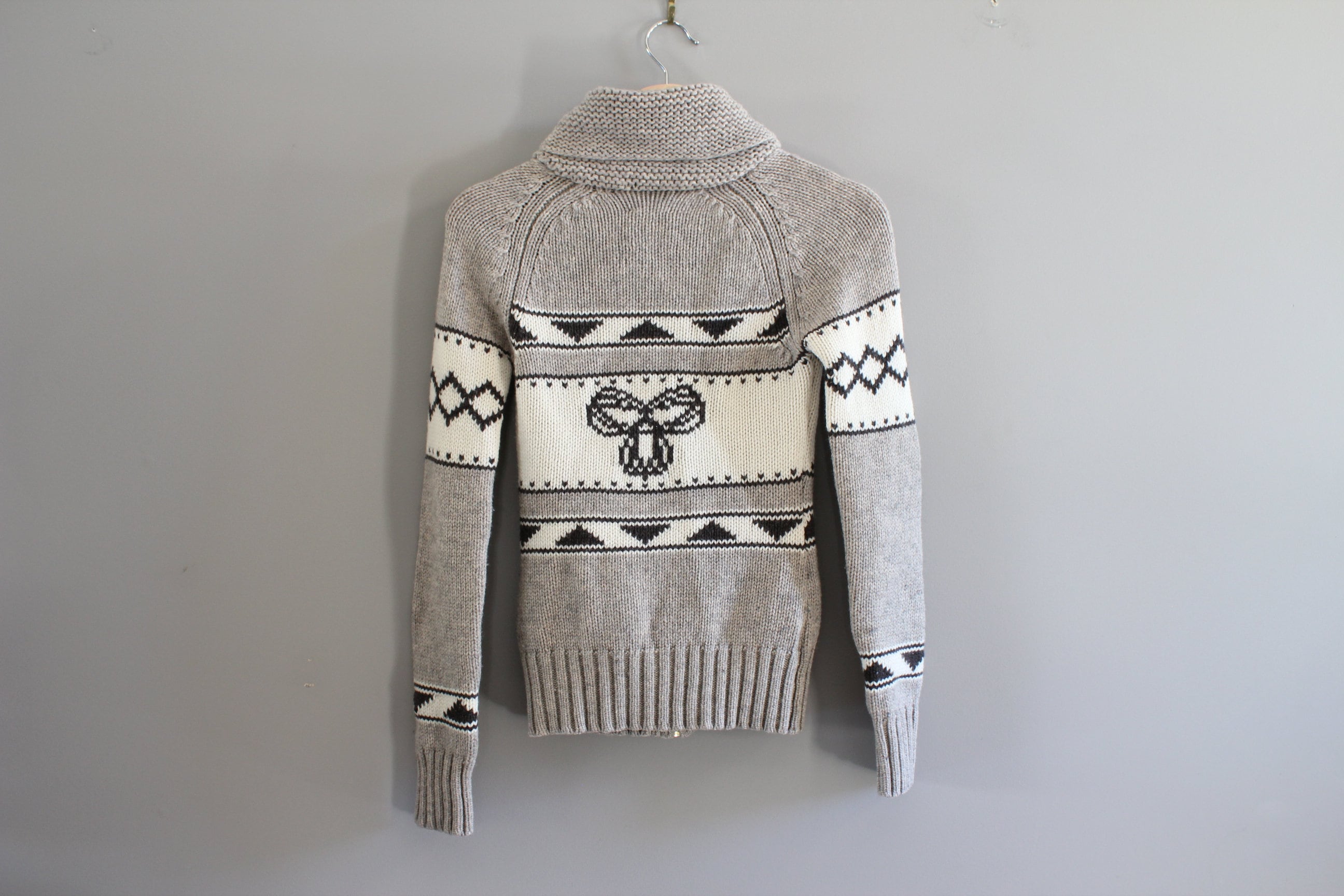 Vintage TNA Wool Cowichan Zip up Cardigan Taupe Nordic Vintage TNA Wool Cowichan Zip up Cardigan Taupe Nordic