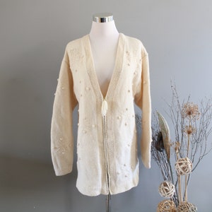 Vintage Handknitted Nordic Wool Snowflake Norwegian Wool Cardigan Size S-M  K406A