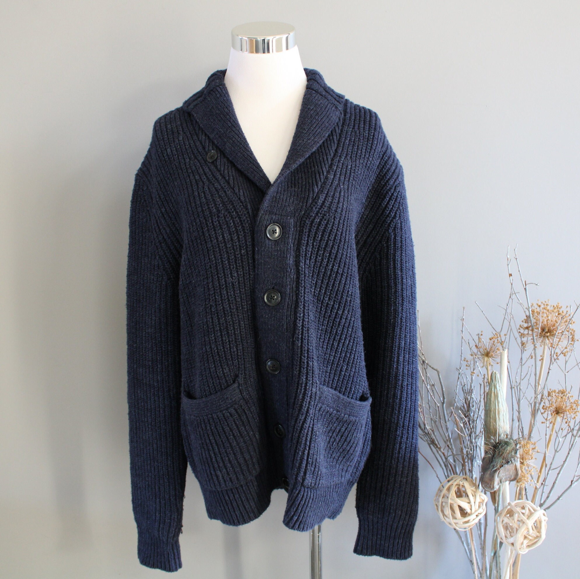 Vintage Chunky Knit Cotton Cowichan Cardigan: Navy Blue Minimalist  display picture 1