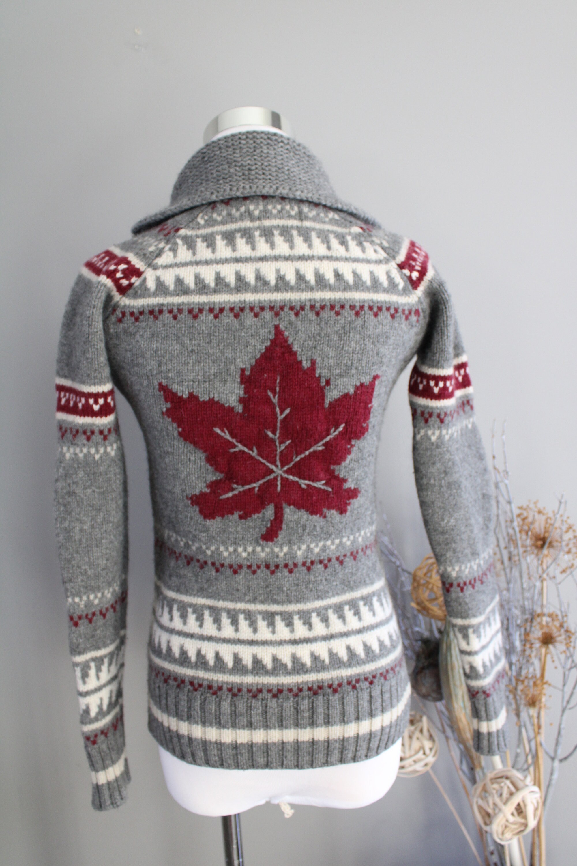 Vintage Wool Cowichan Knit Cardigan Canada Sweater Nordic