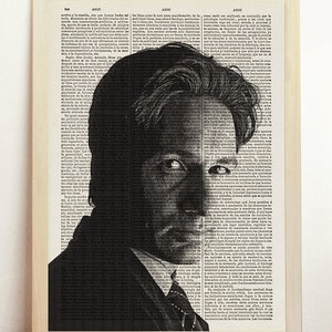 Print Fox Mulder The X Files I Want to Believe Print Aliens Poster UFO Flying Saucer Scully Art Upcycled Decor Book Dictionary