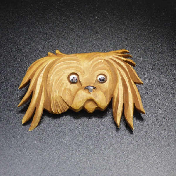 Broche de visage de chien pékinois Art déco originale sculptée à la main Fron bois peint à la main yeux et nez vers les années 1930 chien amoureux cadeau/une pièce amusante