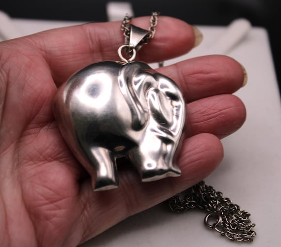Large Mexican Solid Silver Elephant Pendant, 1980… - image 8