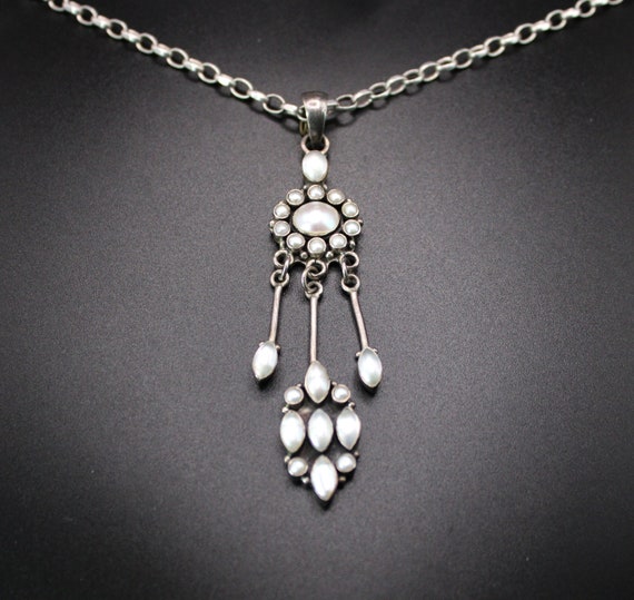 A Beautiful Antique Solid Silver Long Dangling Pe… - image 2