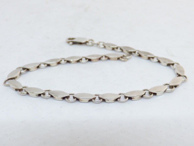 Vintage 1970/'s Solid Silver Bracelet One Side Having An Oval Pattern And The Other Having A Cross Shaped Pattern