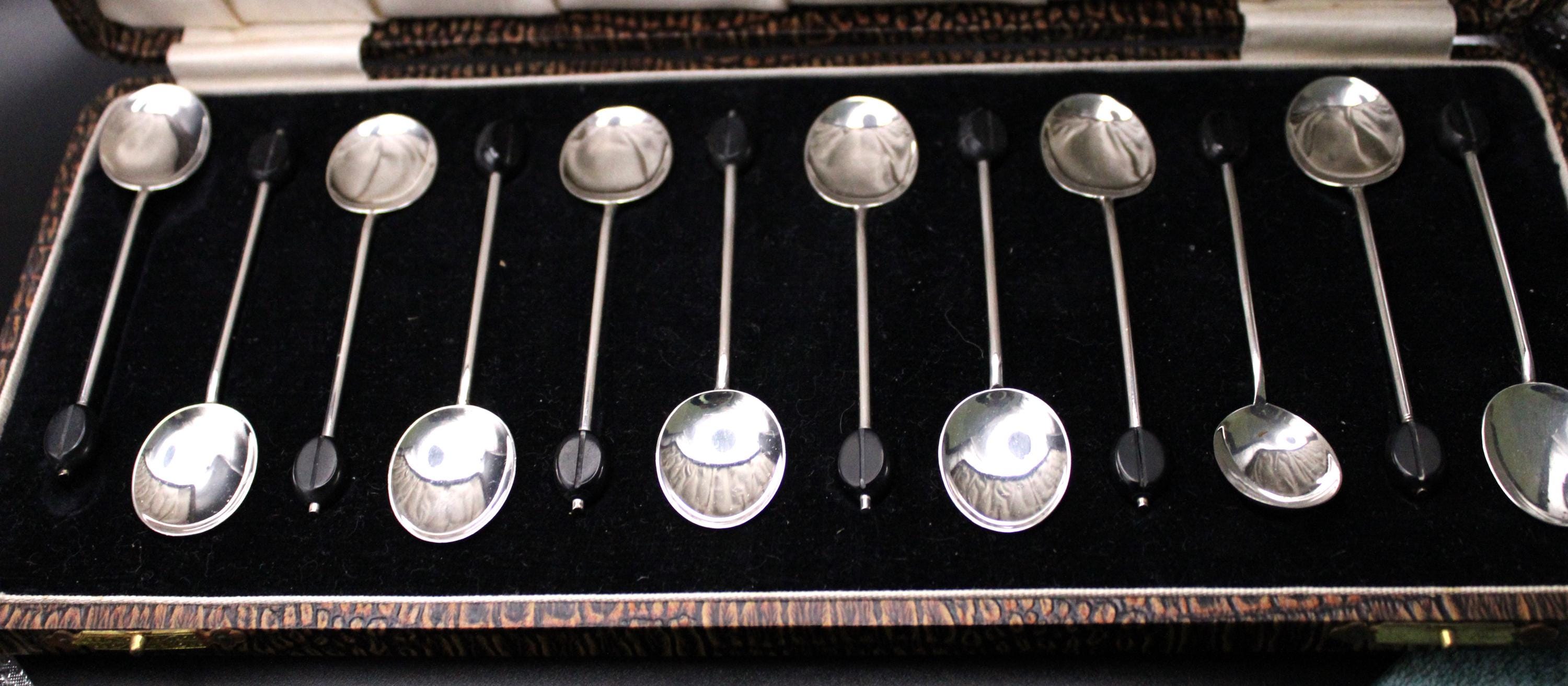 アンティーク 1902年 バーミンガム ソリッドシルバー コーヒービーン