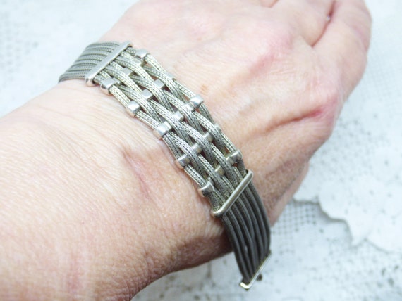 A Very High Quality Solid Bracelet Comprising Sev… - image 6