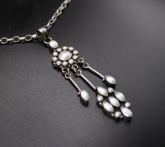 A Beautiful Antique Solid Silver Long Dangling Pe… - image 3