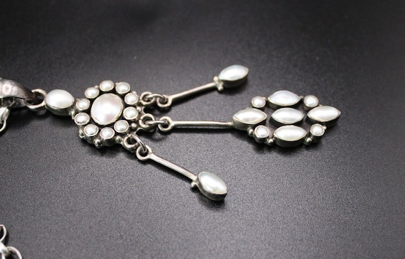 A Beautiful Antique Solid Silver Long Dangling Pe… - image 4