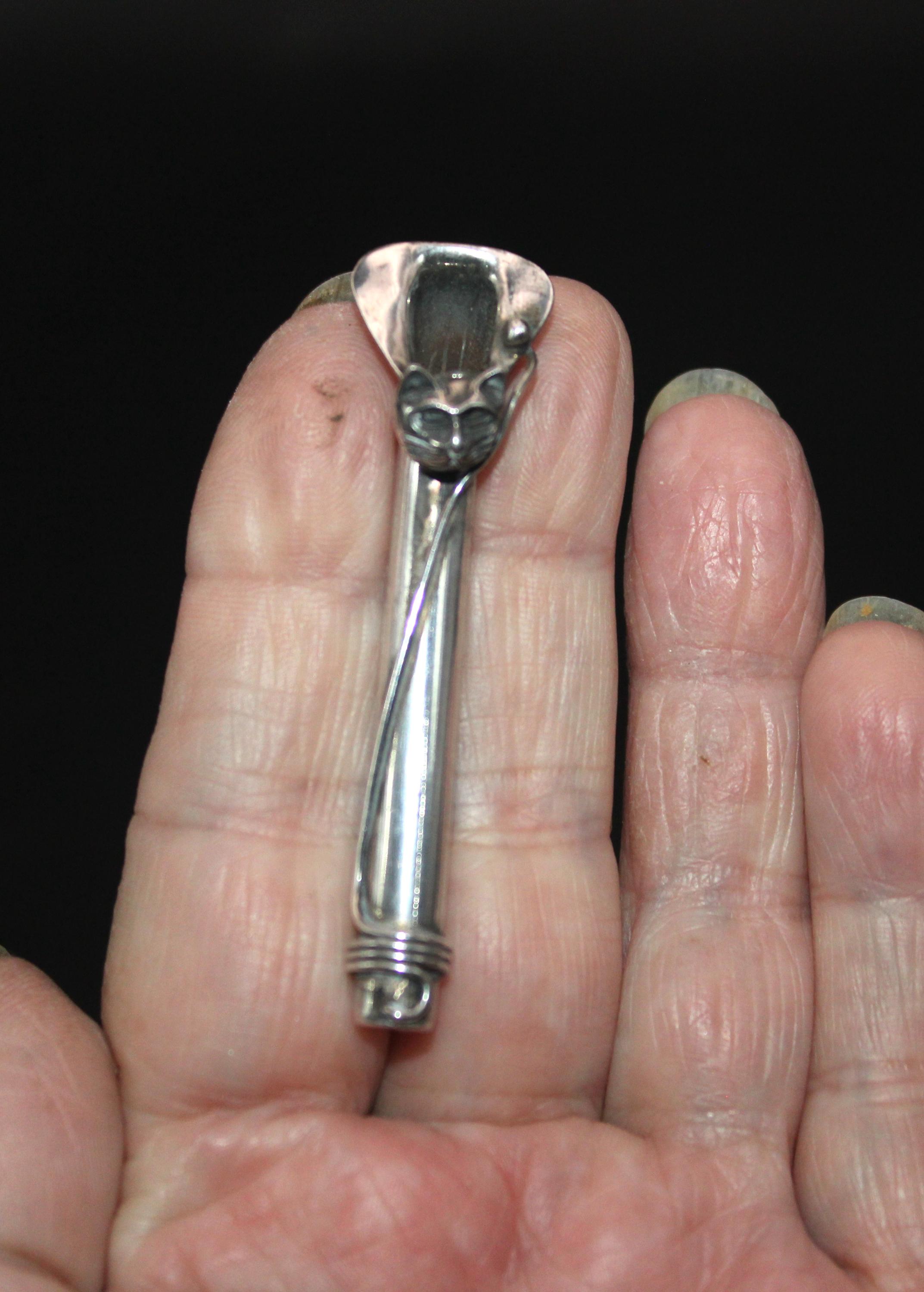 Posy holder brooch - Etsy 日本