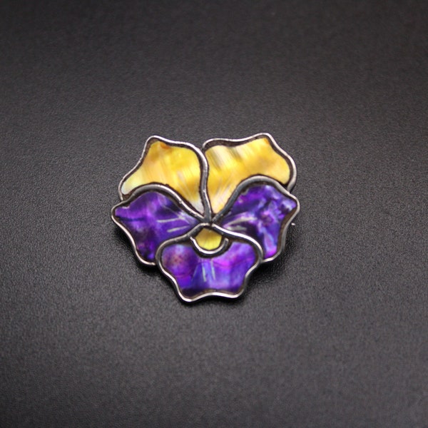 A Beautiful Solid Silver "Pansy" Brooch Inlaid With Purple & Yellow Dyed Mother Of Pearl "Hallmarked" For Birmingham 1912 "Sweethearts Gift"