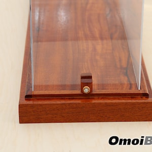 Custom Display Cases for Collectibles | Wood and Acrylic Glass Display ...