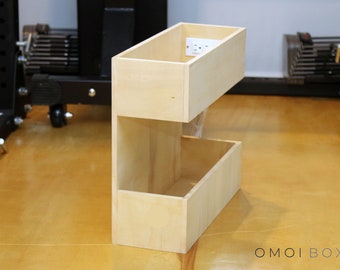 Organizador de almacenamiento de madera debajo del fregadero con toma de corriente empotrada y USB - Diseño y construcción personalizados