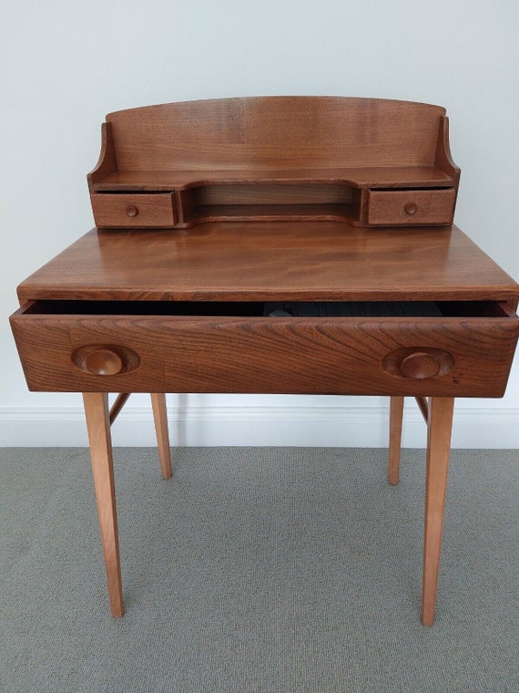 Ercol A Vintage 1960s Windsor Writing Desk Model 437 439 Elm With